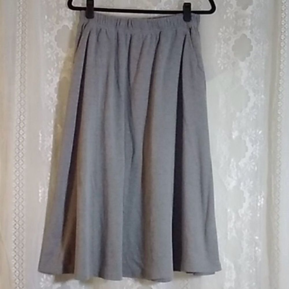 Román’S Elegant Gray A-Line Skirt Size Plus 14/26